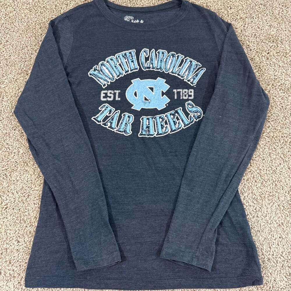 UNC Tar Heels Long Sleeve Shirt Womens Large Blue Chapel Hill NCAA EUC